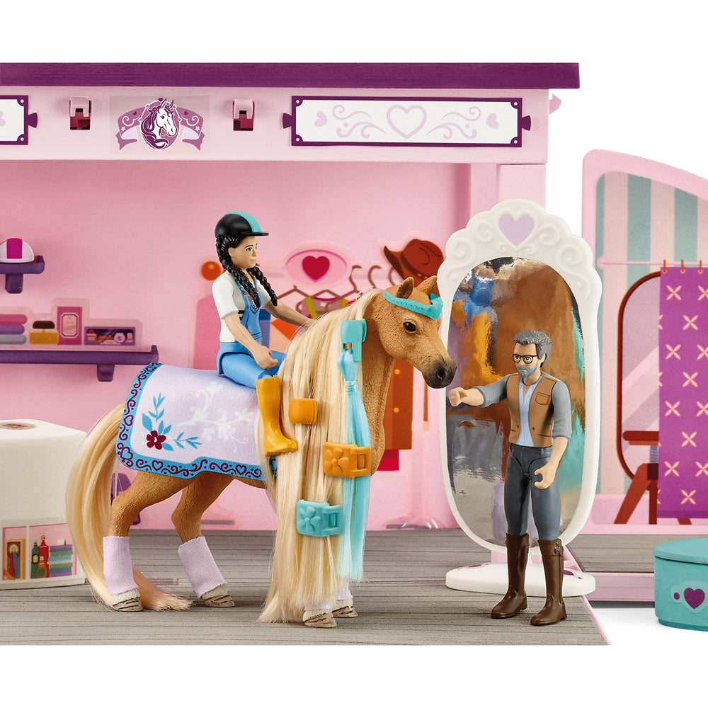 Schleich horse blanket and gear set enhances dressing-up play