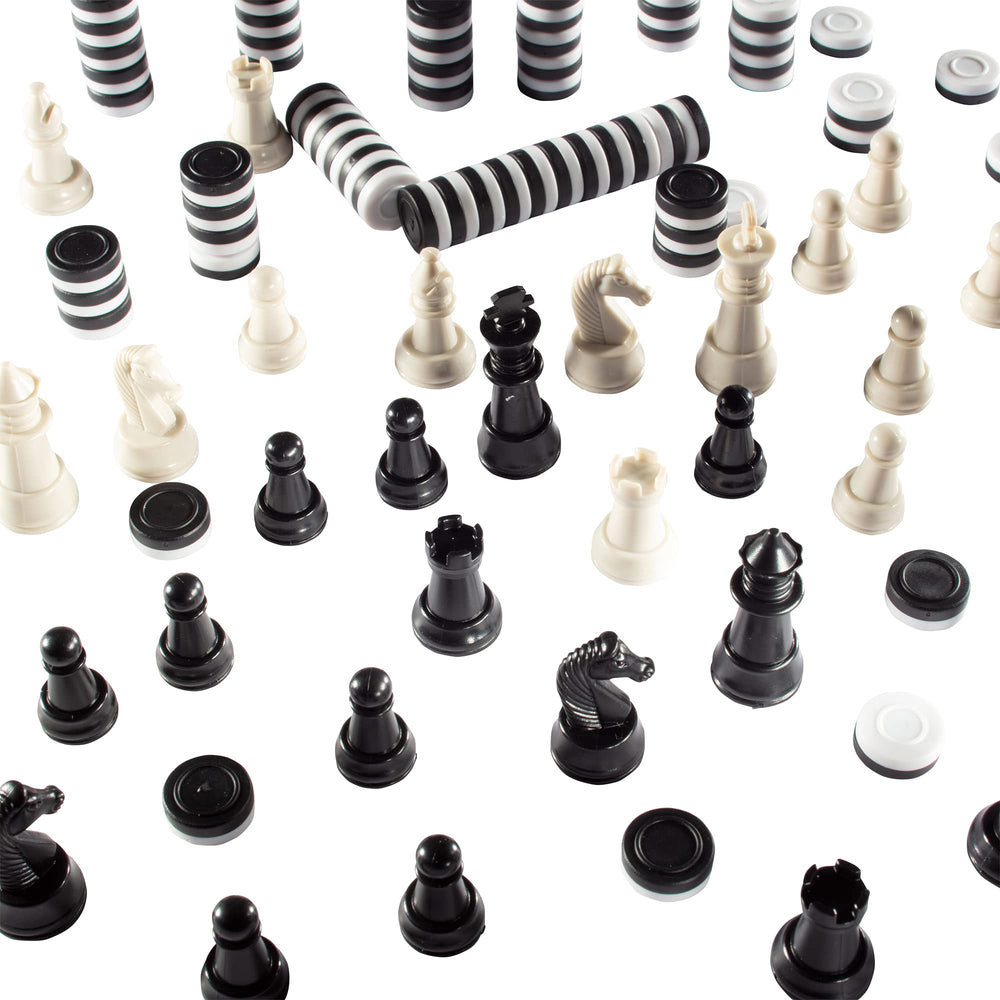 SCS Direct Grandmaster Chess Coach 2.5 inch LCD display in use