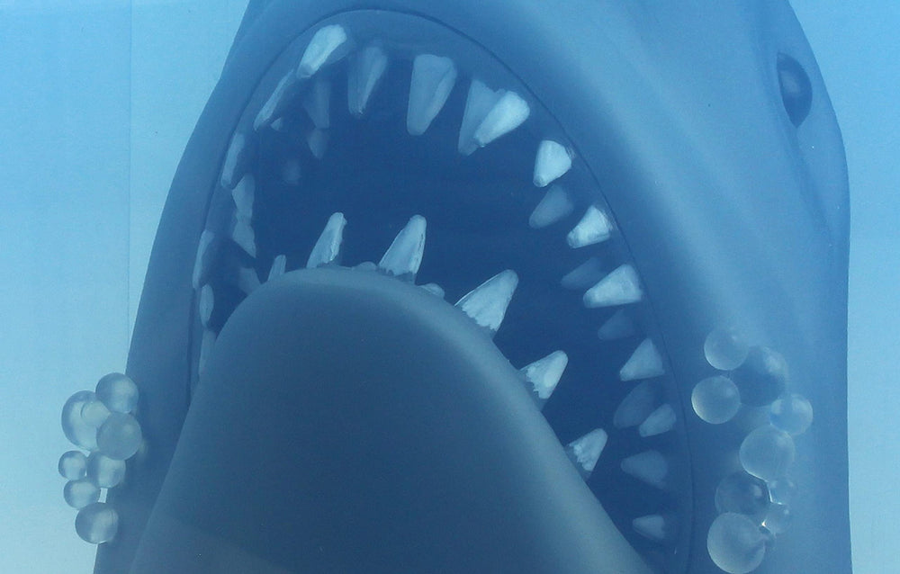 SD TOYS plastic Jaws 3D poster statue close-up