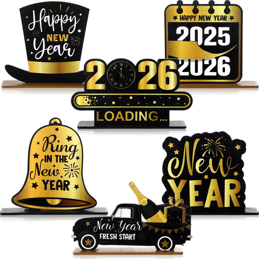 Seenelling six wooden New Year centerpieces for festive dining tables