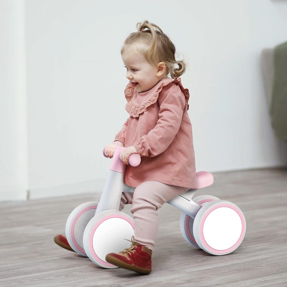 SEREED bike weighs 1.6 kg, easy to carry between rooms.