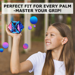 Shashibo magnets deliver satisfying clicks as shapes form.