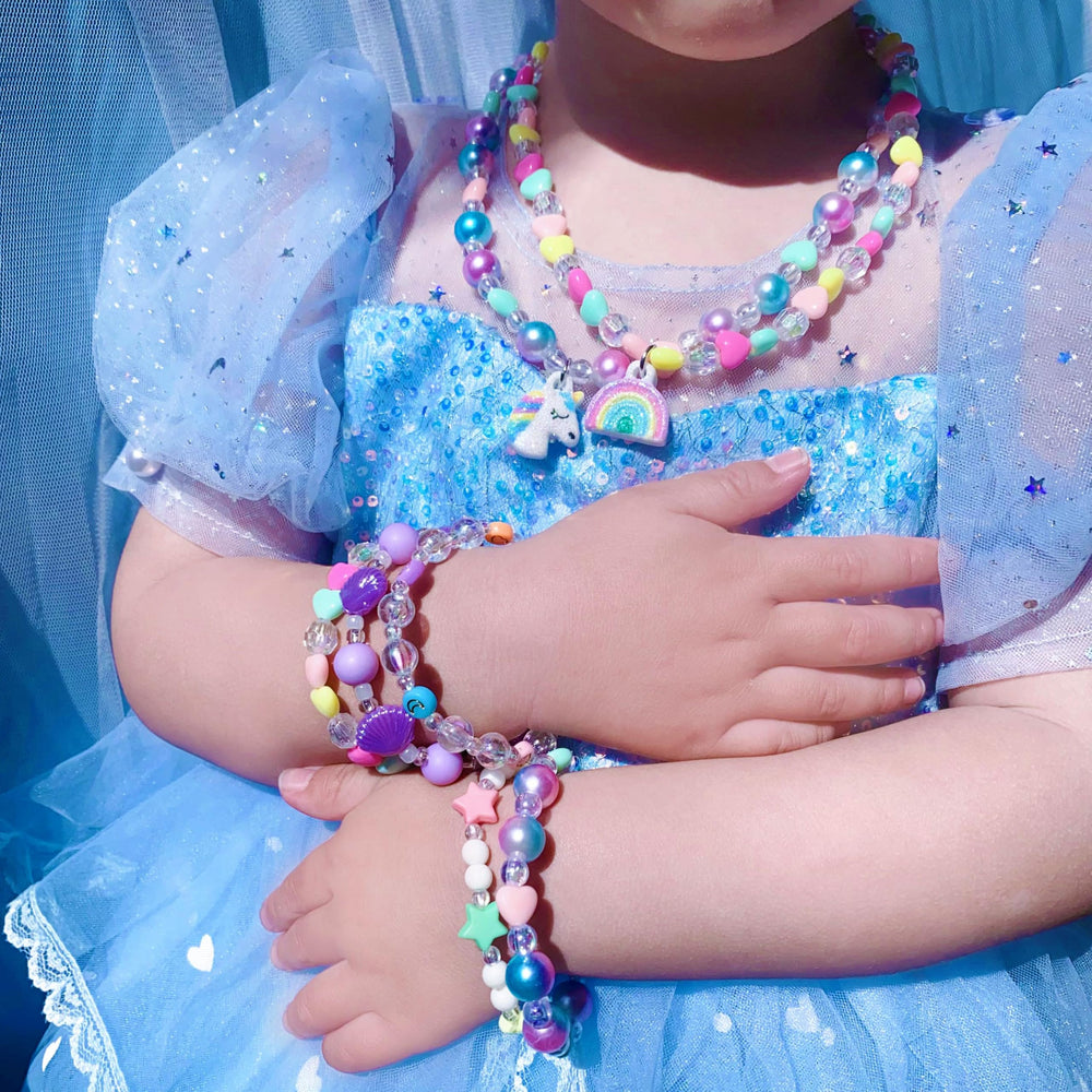 SIELEVIN star pendant bracelet, sparks imagination during pretend play.