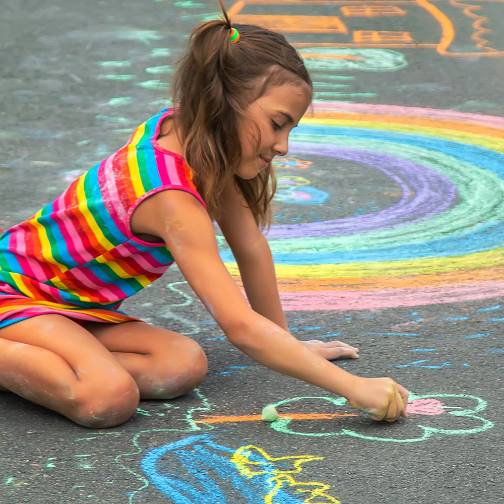 Small Fish portable storage bag keeps chalk organized for on-the-go art.