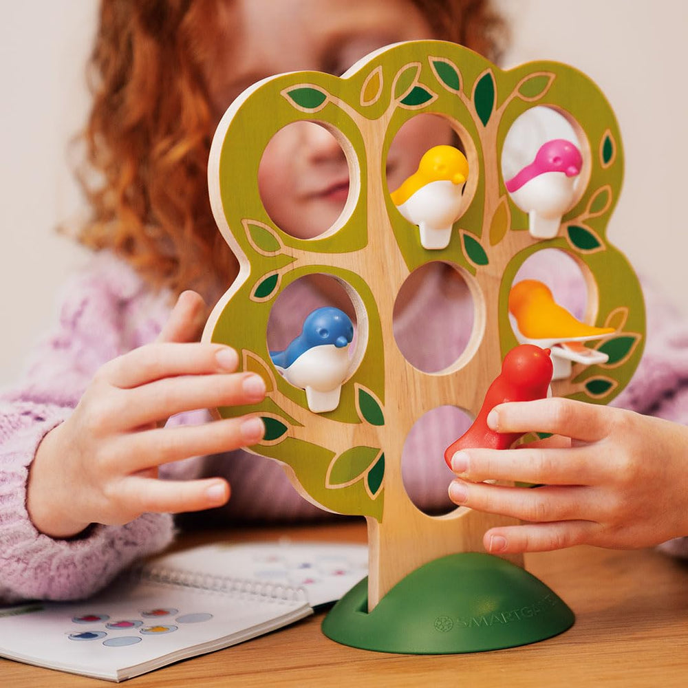 SmartGames 5 Little Birds colorful clips-on birds enable hands-on play.