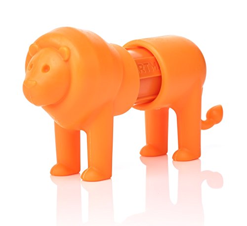 SmartMax My First Safari Soft animals provide gentle tactile play surfaces.