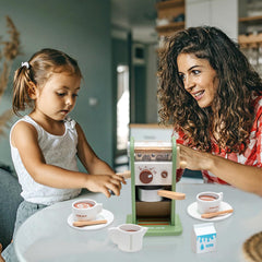 Smartwo 17-piece set supports varied play scenarios with authentic accessories
