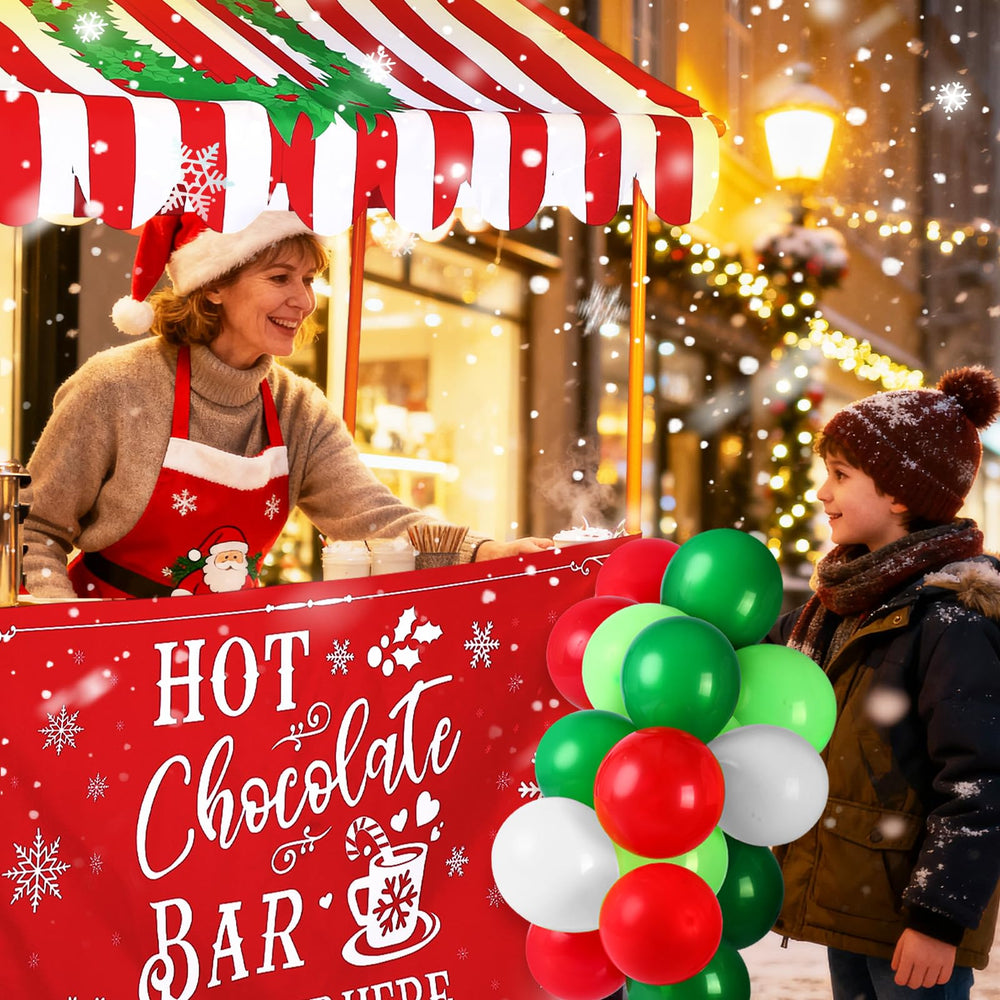 SmoothNovelty Christmas color balloons create a cheerful, photo-ready backdrop for events.