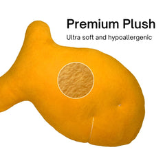Snack Plushies cheddar-fish-plush-hugging-mode demonstrates cuddly softness for kids and adults.