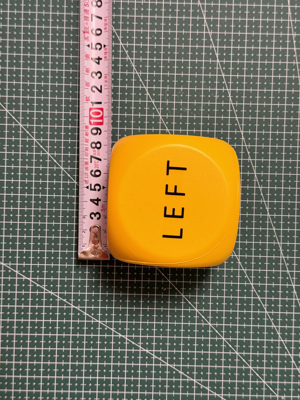 Snailmart carry bag holds the full game kit for travel.