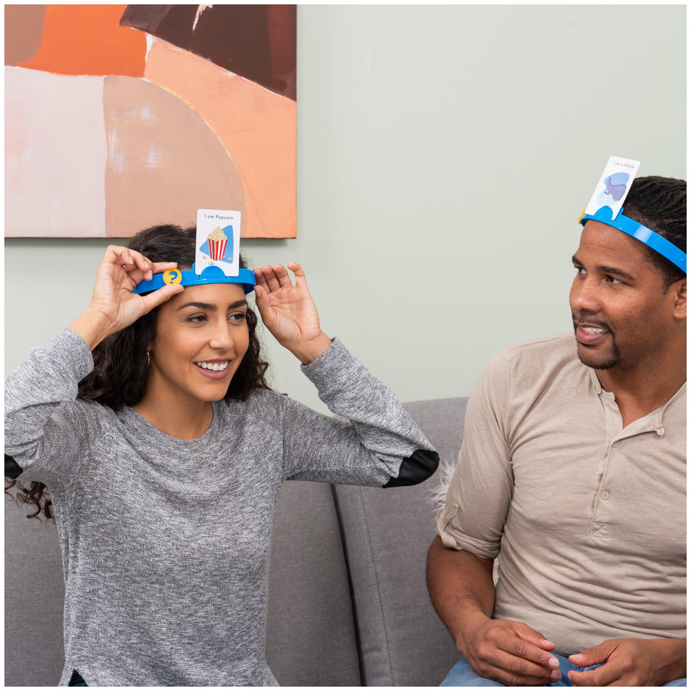 Hedbanz scoring chips show progress and friendly competition