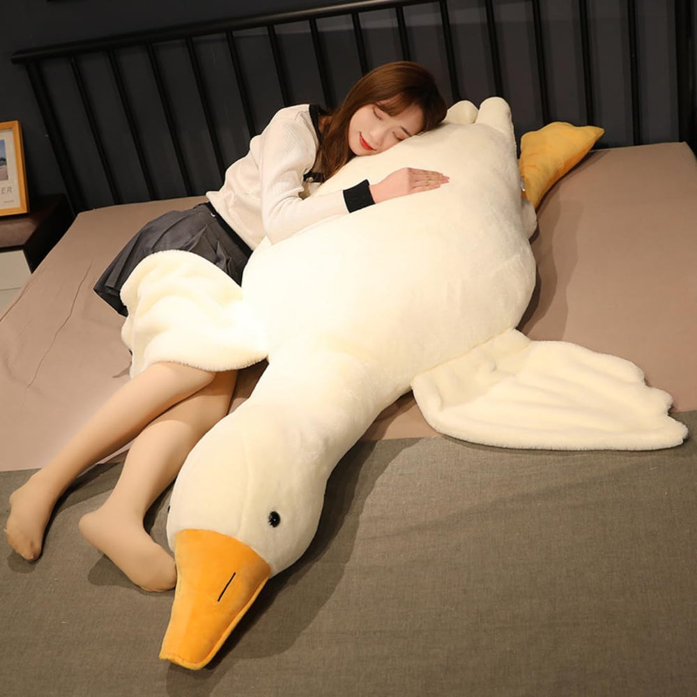 Srutirbo giant goose plush 35.4 inch offers cozy comfort and decorative charm.