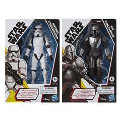 Star Wars Galaxy of Adventures Mandalorian figure detail shows armor and articulation.