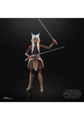 STAR WARS The Black Series Ahsoka figure articulation enables dynamic display options.
