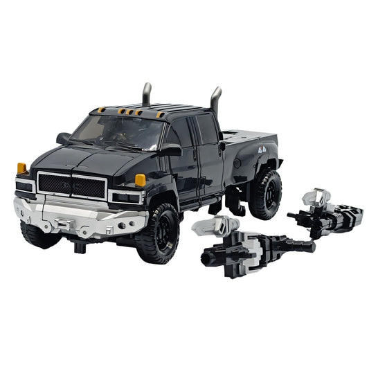 STENBEIGO weapon-expert-truck figure in dynamic pose for imaginative play
