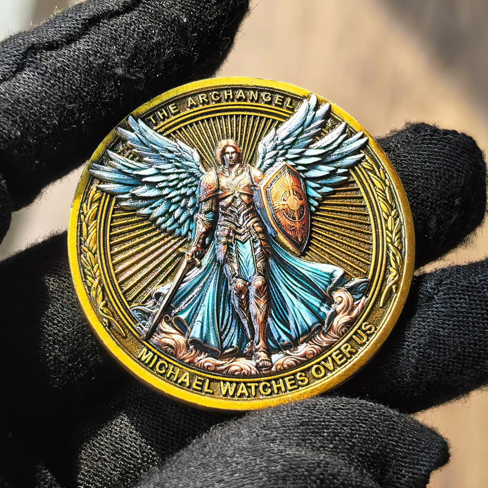 Strugglejewelry Coin in clear protective case preserves condition for display.