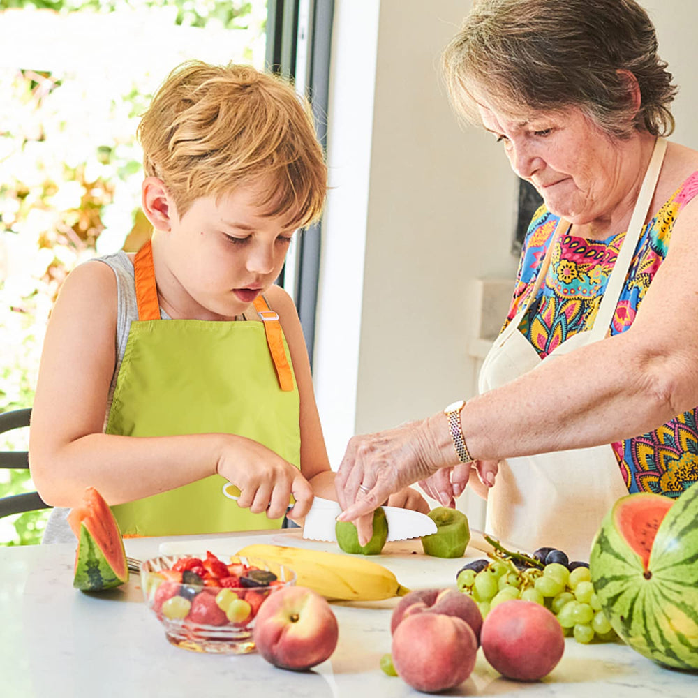 Suhctuptx kids fruit cutters for creative, healthy snack making