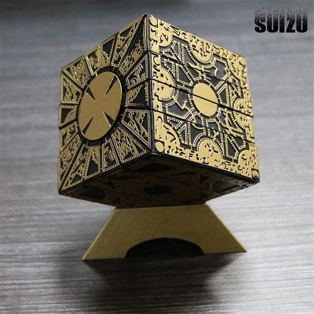 SUIZU Detachable Hellraiser Puzzle Box open-disc detail showing built-in locking system in action.