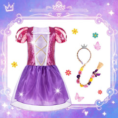 SUPERHIGH Dress-Up Set scene helps kids explore fantasy playtime.