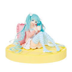 Taito Hatsune Miku action figure in casual clothes for display and collection.