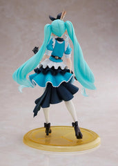 Taito Hatsune Miku Princess AMP Alice ver. base stand included.