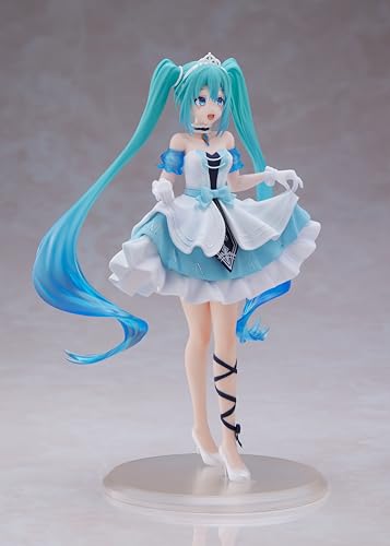 Official packaging for the Taito Cinderella figure, ideal for collectors.