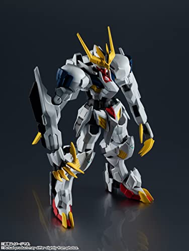 Ultra Large Mace included for dynamic, oversized display options.