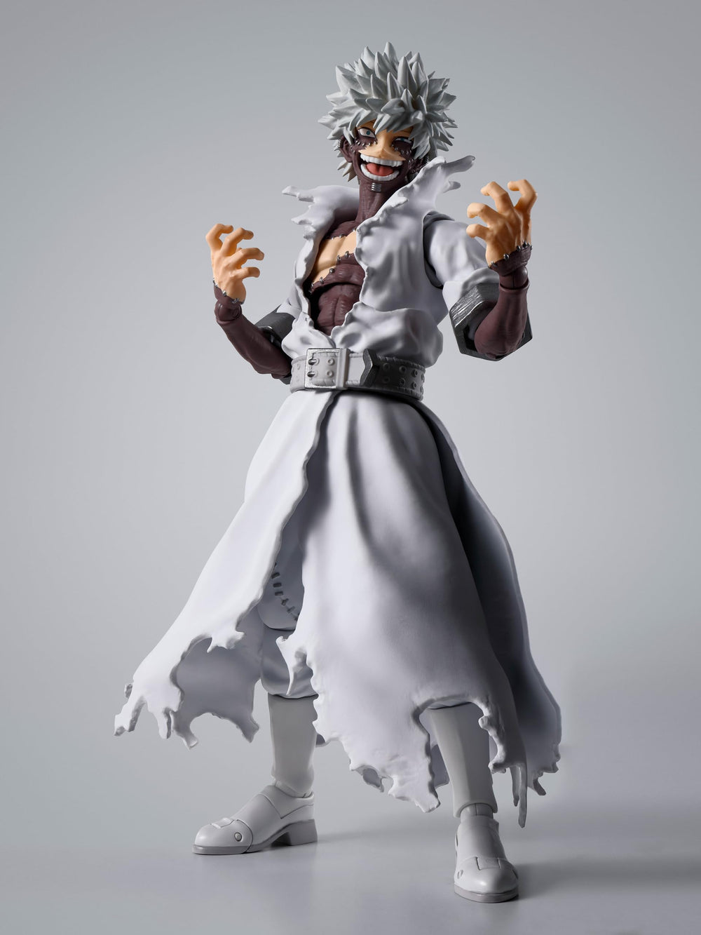 Tamashii Nations Dabi S.H.Figuarts articulated joints for posing action scenes