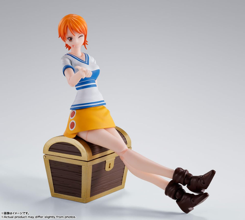 Tamashii Nations Nami Romance Dawn S.H.Figuarts optional expressions for mood changes.