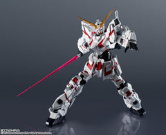 Tamashii Nations Unicorn Renewal beam saber effects enhance sword visuals.
