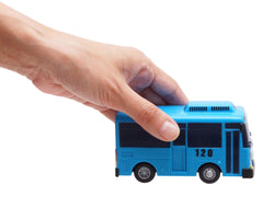 Tayo the Little Bus battery-free design supports independent play.
