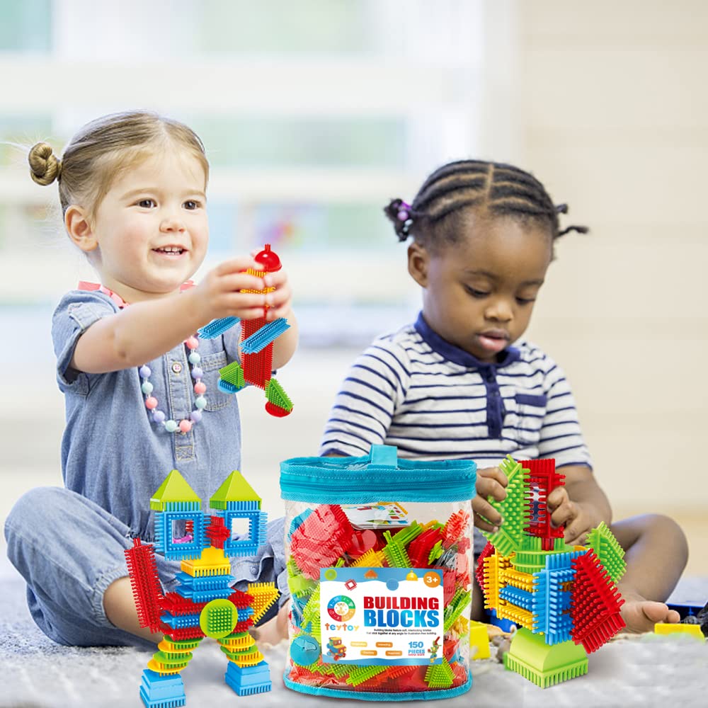 teytoy kid building STEM play boosts imagination and fine motor skills.