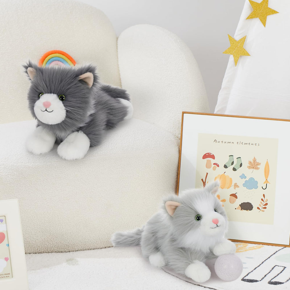 Tezituor car-friendly plush cat toy for car rides and snuggles.