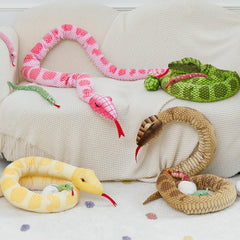 Tezituor giant snake realistic skin texture for lifelike play.