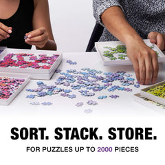 Tidyboss lid protects pieces from spills and curious pets.