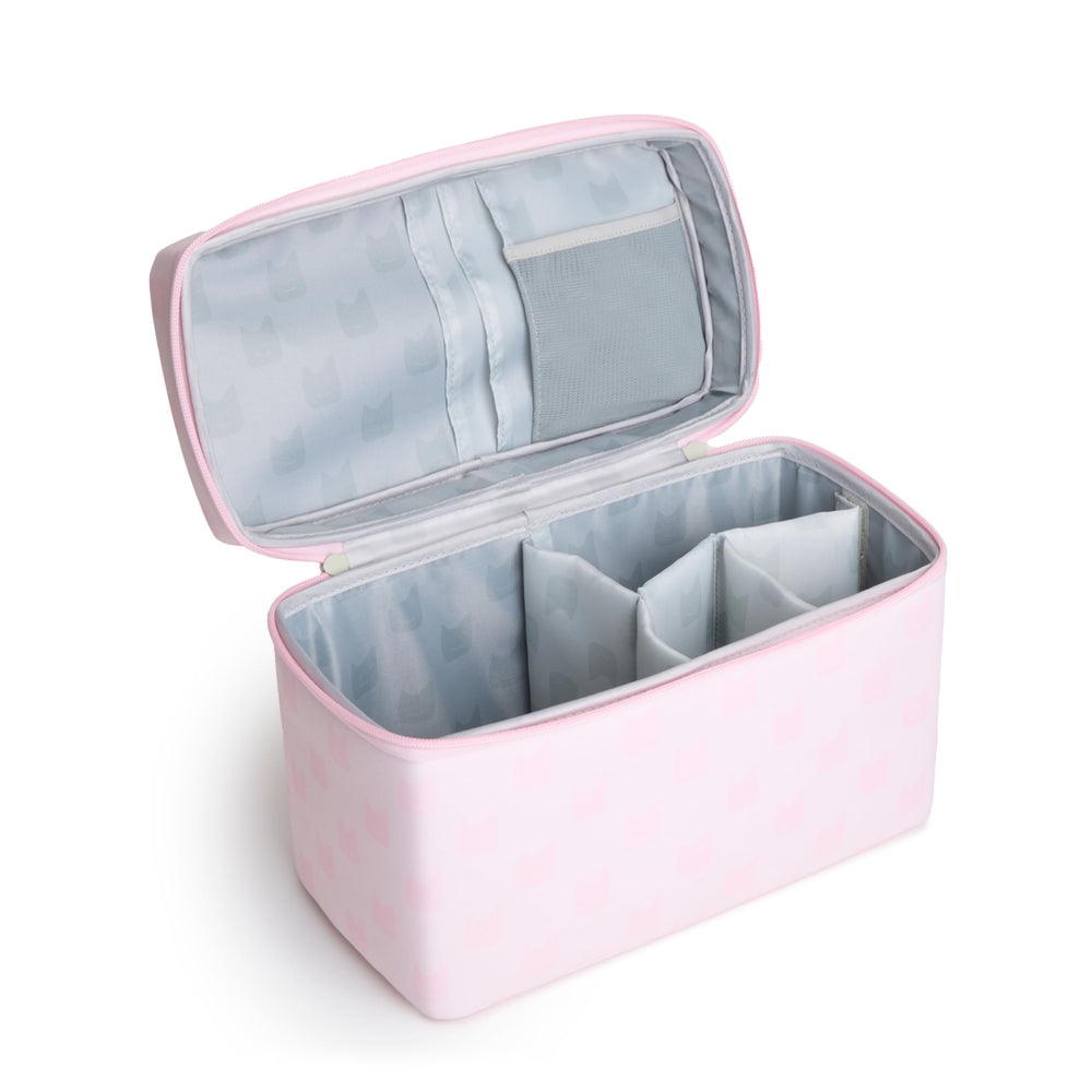 Tonies travel bag cloud pink coordinated with Toniebox 2 for a cohesive setup.