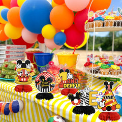 TONIFUL eight-piece first birthday display creates cohesive table styling