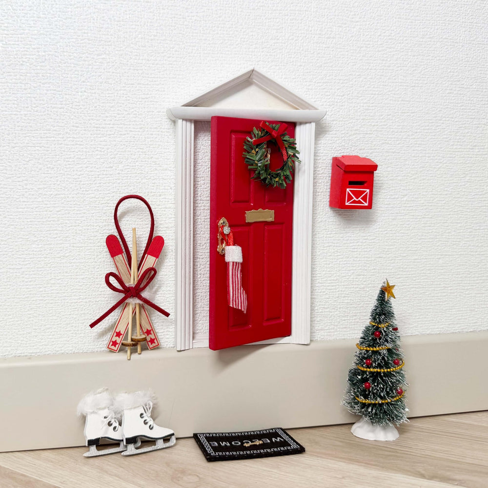 Tonttuovi fairy door decor enhances storytelling spaces with handmade appeal.