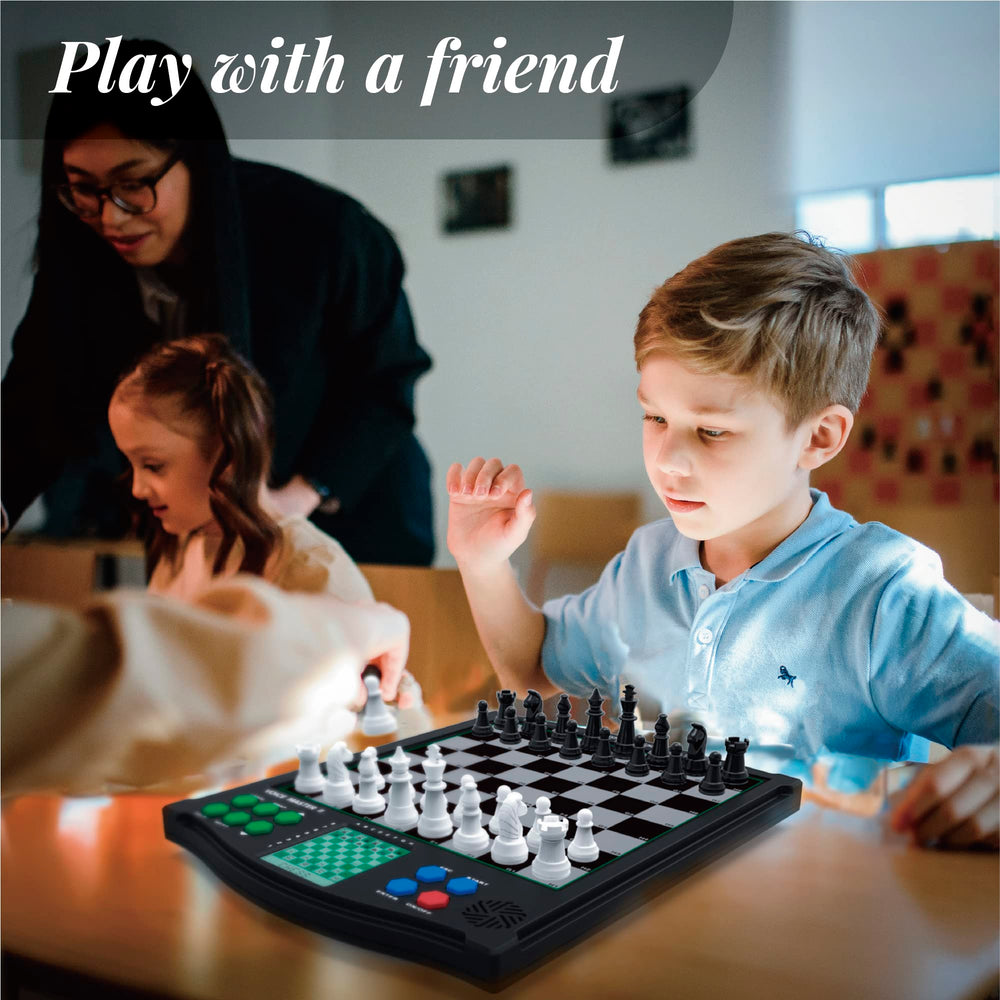 TOP 1 CHESS Classic Voice Master screen shows difficulty levels for learners