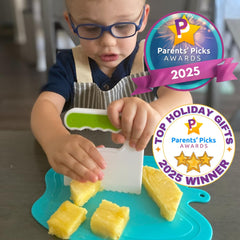 Tovla Jr. kid peeler designed for comfortable grip and precision.