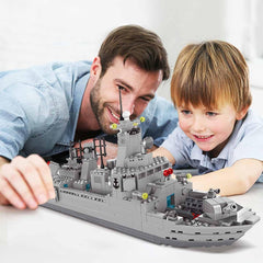 TOY PLAYER Navy Destroyer missile system highlights modern warfare features for imaginative missions.