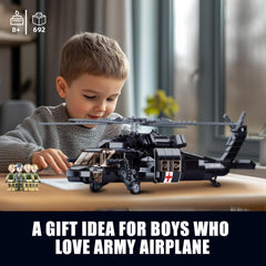 TOY PLAYER UH-60 kit includes four soldier figures for imaginative battle scenarios