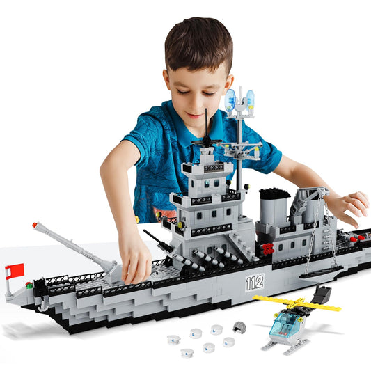 TOY PLAYER WW2 battleship front view with helicopter for immersive play