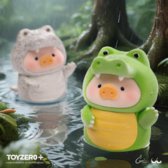 TOYZERO Lulu Piggy figure close-up highlights detailed design for desk décor.
