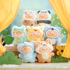TOYZERO+ Lulu the Piggy finger puppet inside the blind box