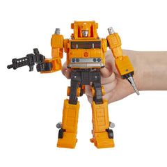 Transformers Grapple includes three weapon accessories for varied play