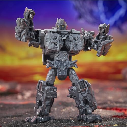 Transformers Magneous rock-armor detailing adds texture to figures.