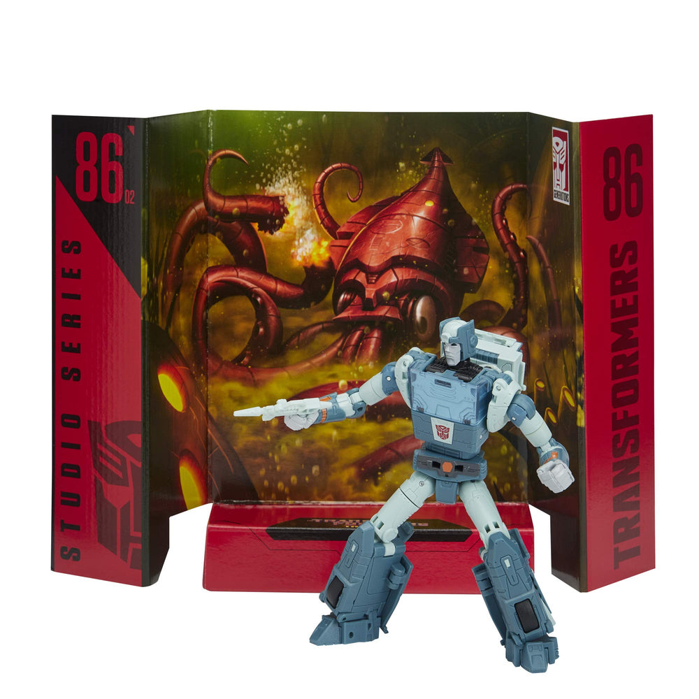 Kup 4.5-inch scale pose in Sea Squid Showdown scene for collectors