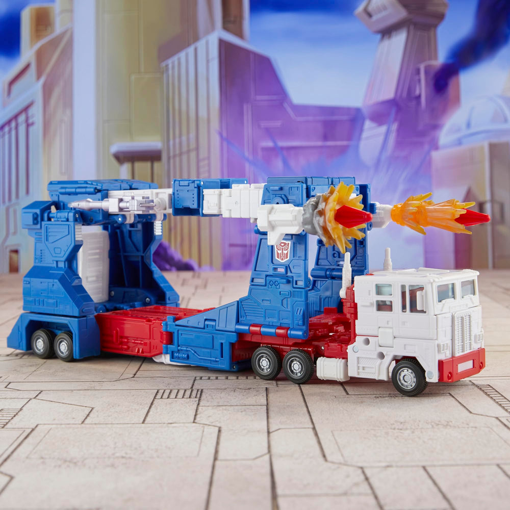 Studio Series 86-21 articulation highlights poseability for action scenes.