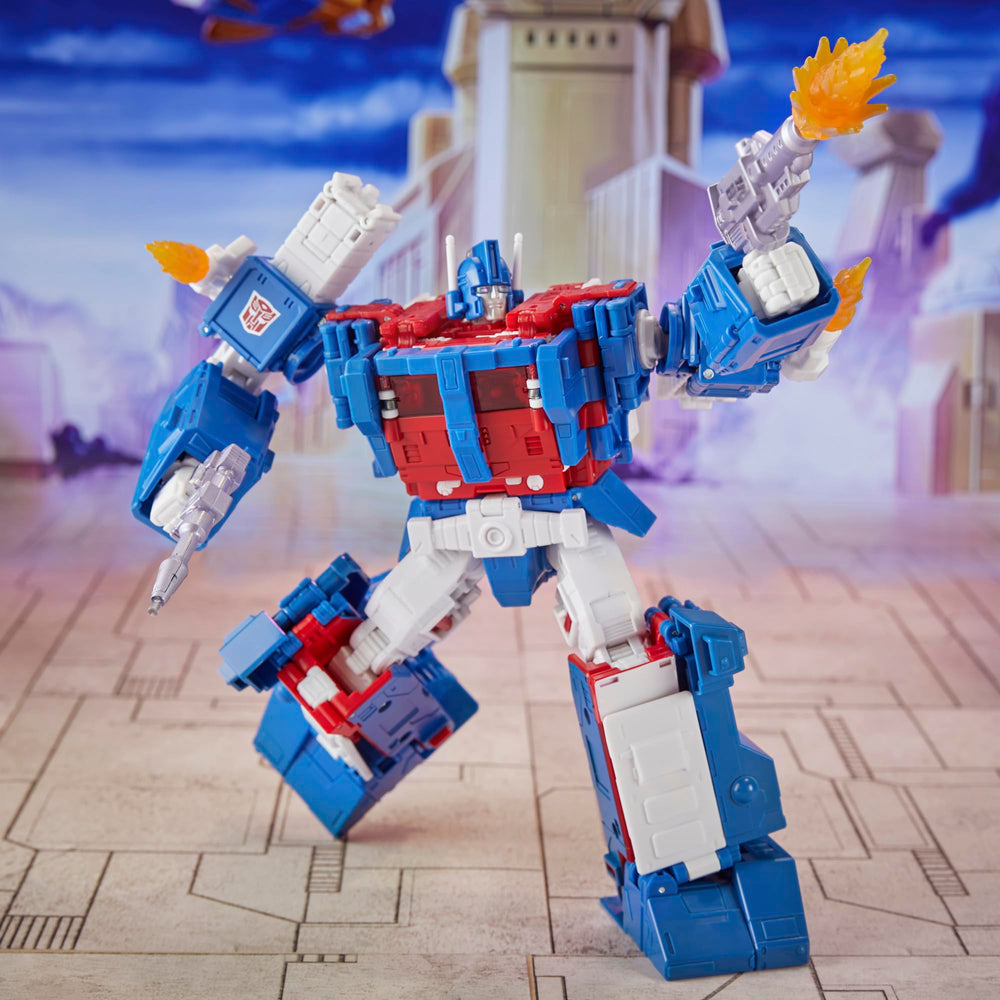 Ultra Magnus Matrix of Leadership adds iconic prop for display storytelling.